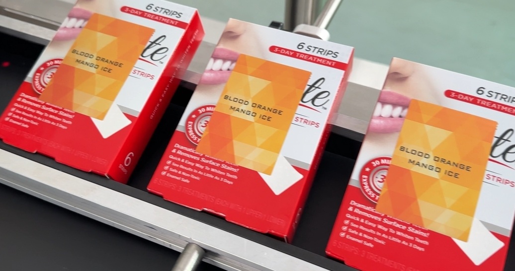 Fully Automatic Box Labeling Machine for Teeth Whitening Strip Cartons