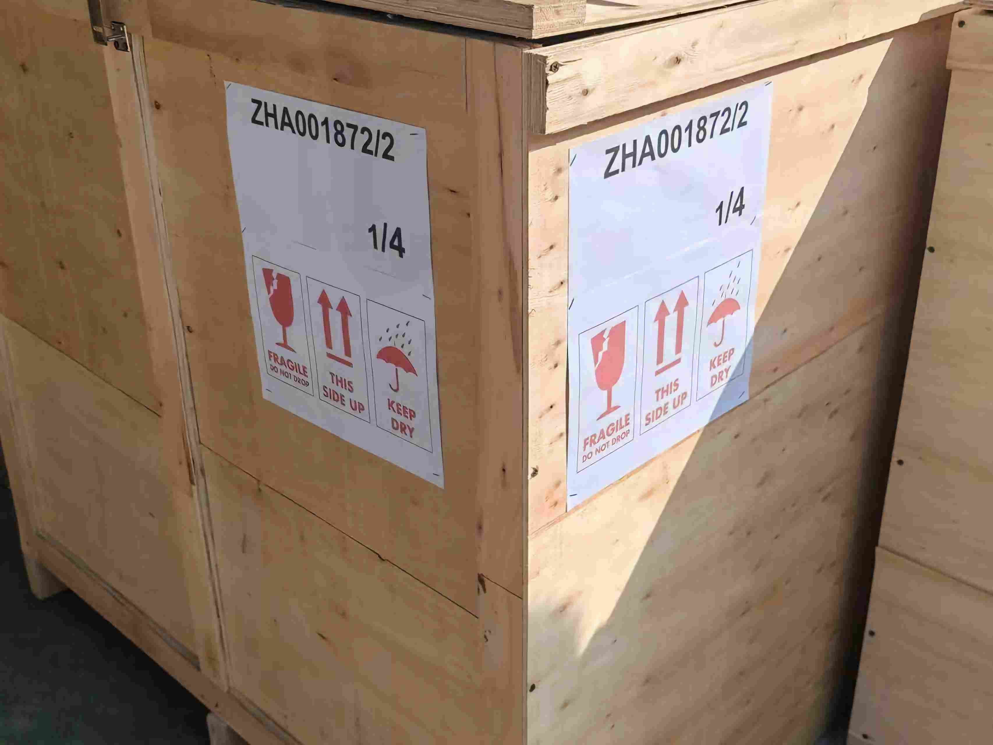 Salad Dressing Round Container Wrap-Around Labeling Case | YCT-60H by YCT Machinery
